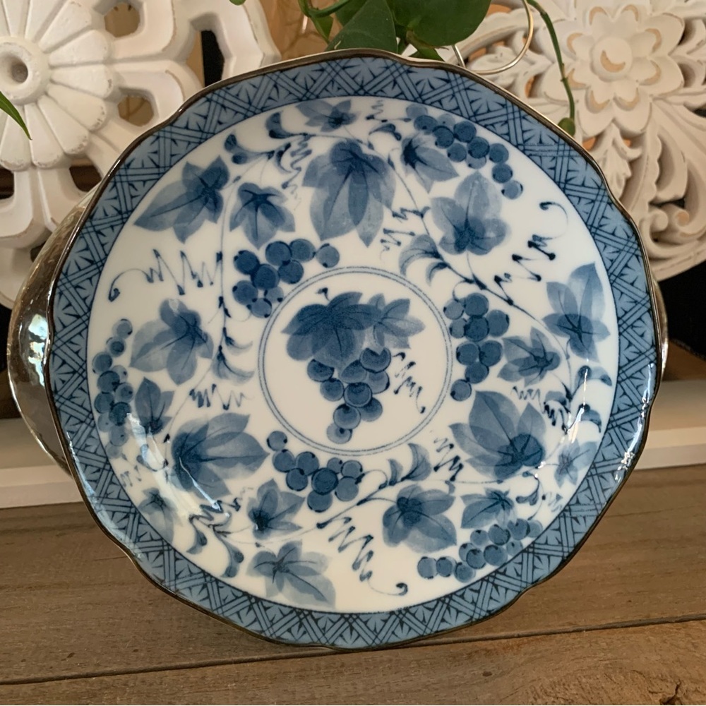 Chinoiserie Vintage oriental Japanese plate Blue&White Asian~grapes~Farmhouse